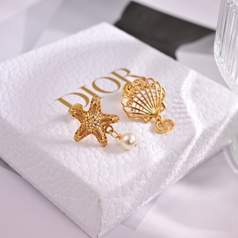 chr1st1an D10r earrings